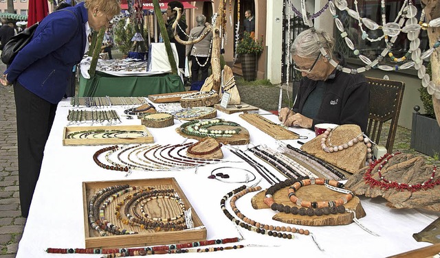 Freunde von schnem Schmuck werden auc... in Waldkirch auf ihre Kosten kommen.   | Foto: Daniel Fleig