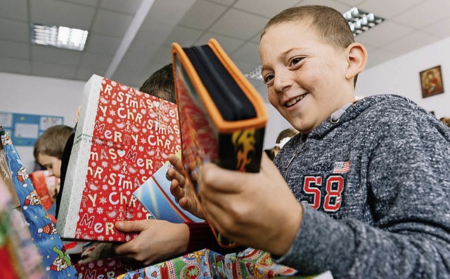 Viele der Geschenke bereiten Freude un...uch von groem Nutzen fr die Kinder.   | Foto: David Vogt