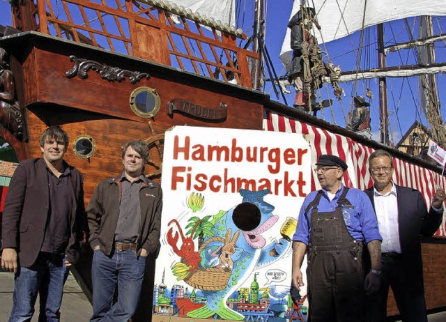 Vorfreude auf den Fischmarkt (von link...ter) und Achim Kirsche (City-Partner)   | Foto: Hubert Rderer