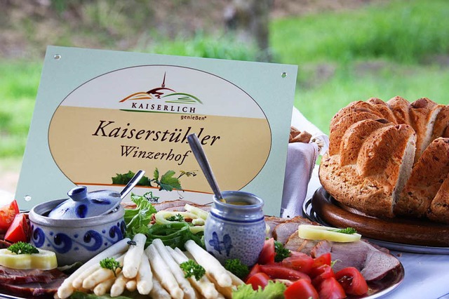 Unter dem Motto &#8222;Kaiserlich geni...e Produkte des Kaiserstuhls angeboten.  | Foto: Christine Aniol