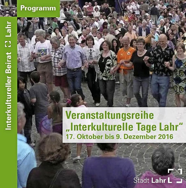 Das Programm der Interkulturellen Tage in Lahr liegt berall in der Stadt aus.   | Foto: Repro: privat