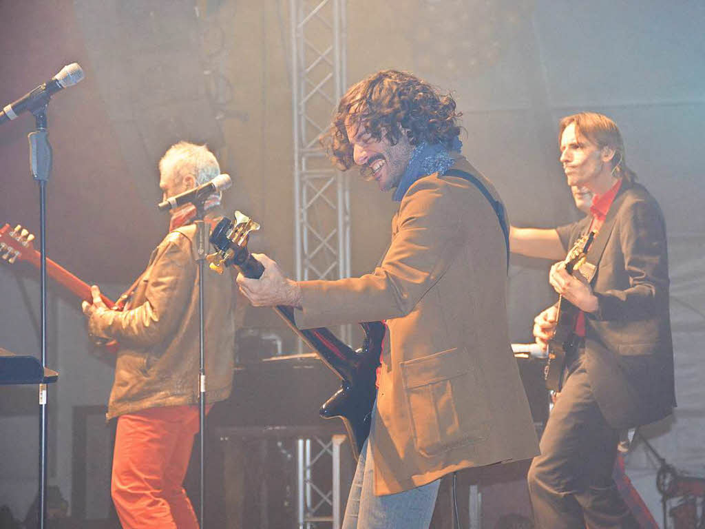 Rund 400 Fans erlebten einen beeindruckenden Abend bei „Pop & Poesie“ im Festzelt bei der Rothaus-Brauerei in Grafenhausen.