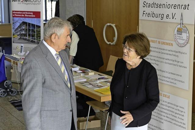 Wie der Stadtseniorentag sich fr ltere Menschen in Freiburg engagiert