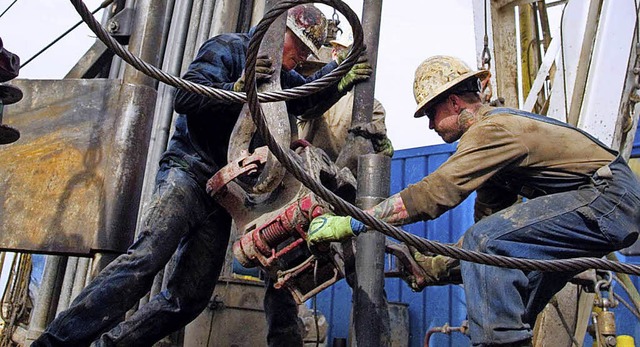 Harte Arbeit: Fracking in den USA   | Foto: dpa