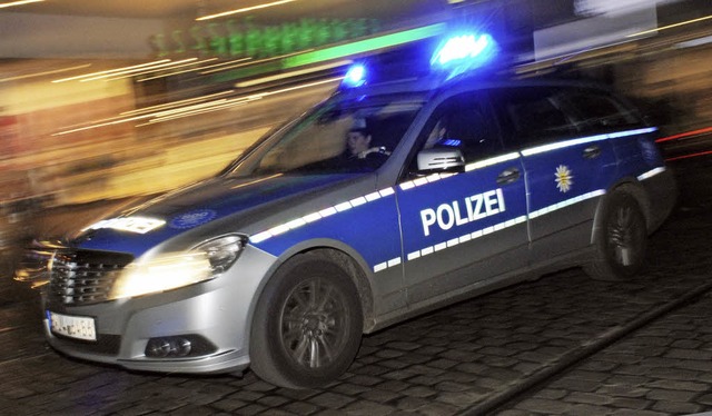 Tattata! Geht ein Notruf ein, wird schnell eine Streife losgeschickt.  | Foto: dpa