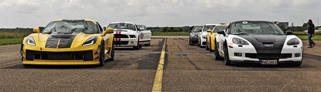 PS-starke Autos starten am Sonntag bei...gungsrennen auf dem Lahrer Flugplatz.   | Foto: Privat