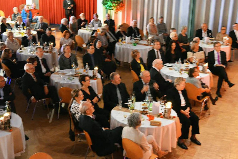Festliche Runde im Bürgersaal (Foto: Ingrid Böhm-Jacob) Festliche Runde im Bürgersaal (Foto: Ingrid Böhm-Jacob)
