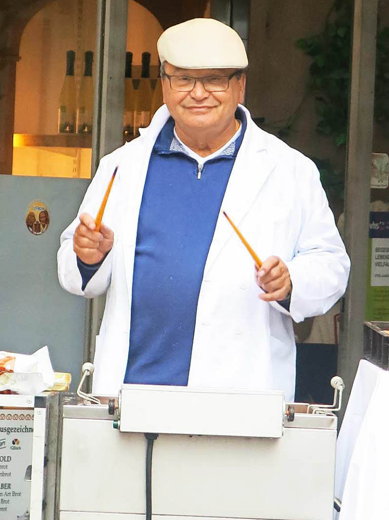 Karl-Egbert Jost bot leckere Berliner an. Karl-Egbert Jost bot leckere Berliner an.