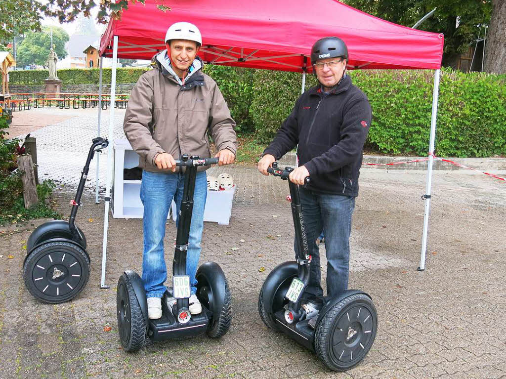 Ein Segway-Parcours war im Sparkassenhof aufgebaut. Ein Segway-Parcours war im Sparkassenhof aufgebaut.