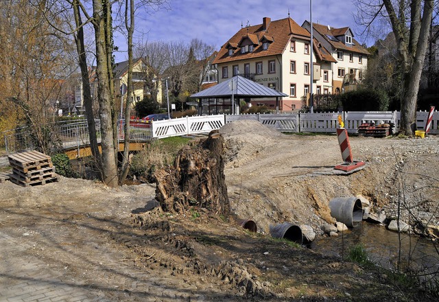 Zum Teil braucht es sehr umfangreiche ...r Dorfbach mehr Wasser ableiten kann.   | Foto: Julius Steckmeister