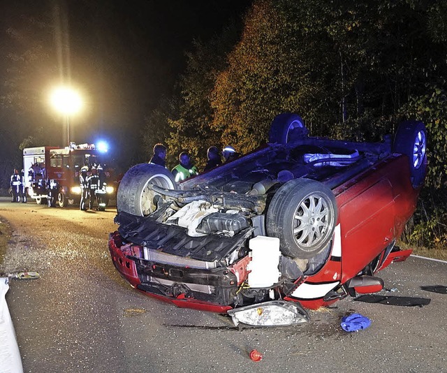 Unfall auf der Landstrae Richtung Schattenmhle.   | Foto: Thor