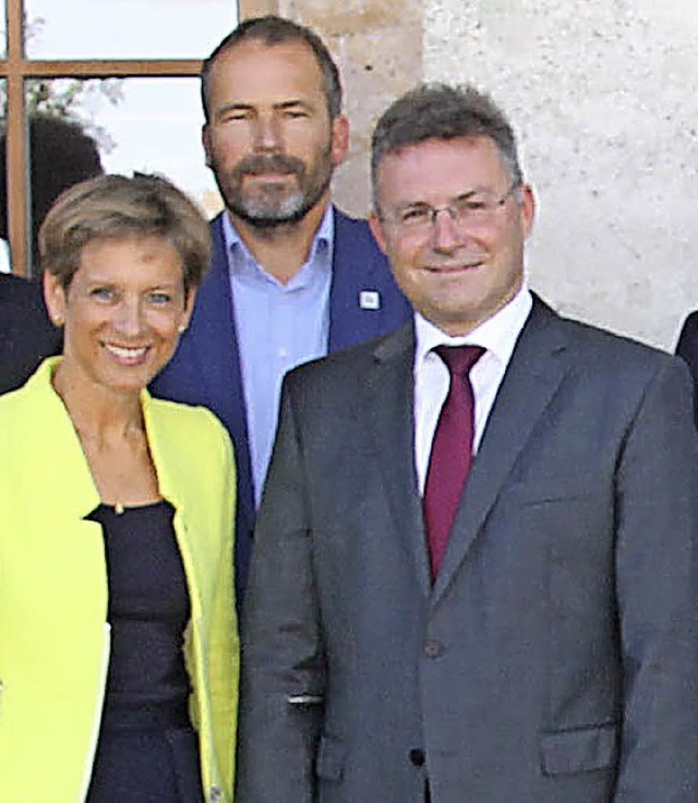 Marion Dammann, AG-Sprecherin, Roland ...echer, Landrat Achim Brtel (rechts).   | Foto: ZVG