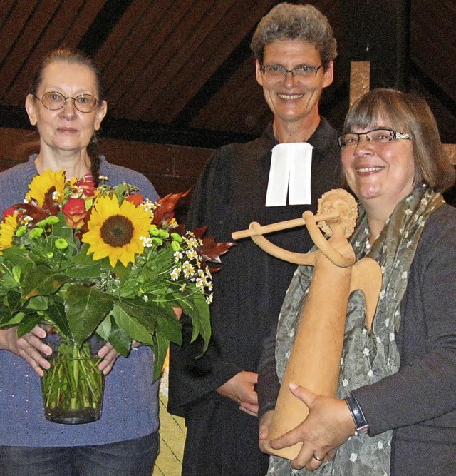 Diakonin Christine Biehrer (rechts) wu...n Pfarrerin Karin  Maholder geehrt.    | Foto: Privat