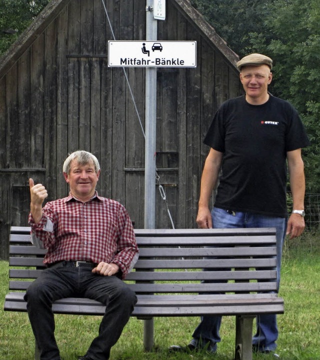 Die Idee von Bruno Gromann (rechts), e...eister (links) sitzt schon mal Probe.   | Foto: Baumeister