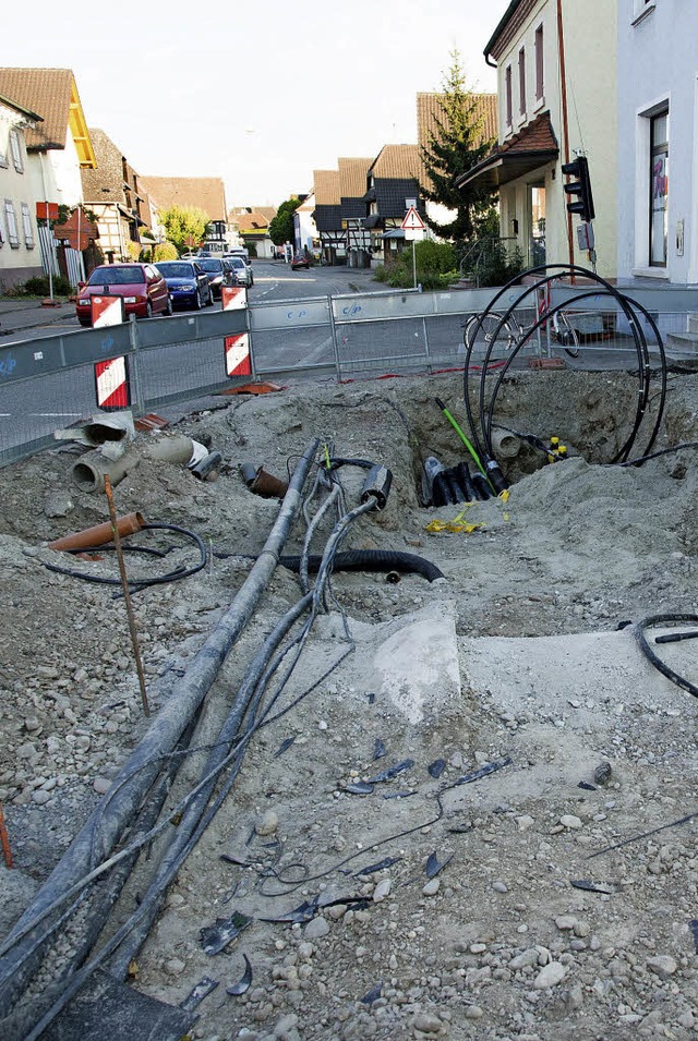 Arbeiten an der Durchfahrt, hier  am ersten Abschnitt.   | Foto: O. Michel