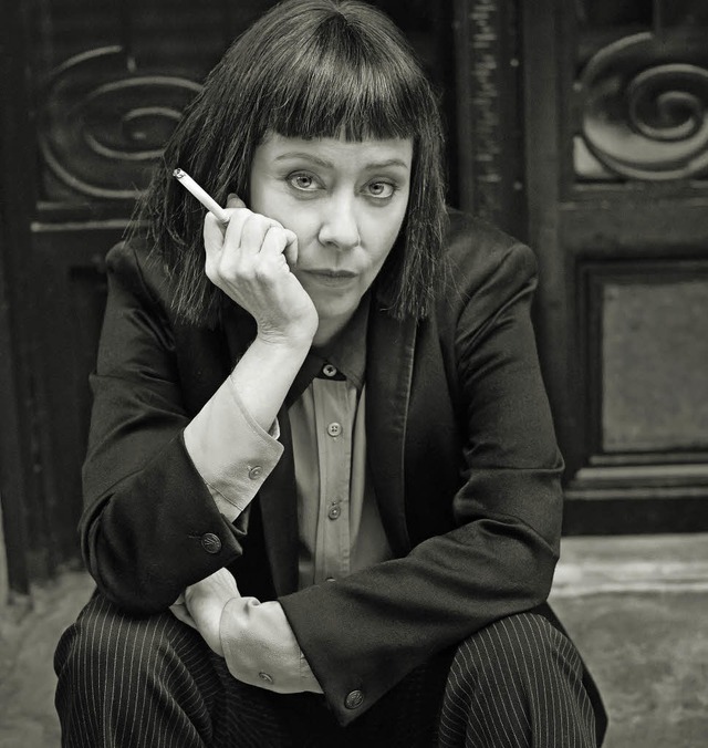 Die Zigarette als Symbol: Suzanne Vega raucht nicht.  | Foto: George Holz