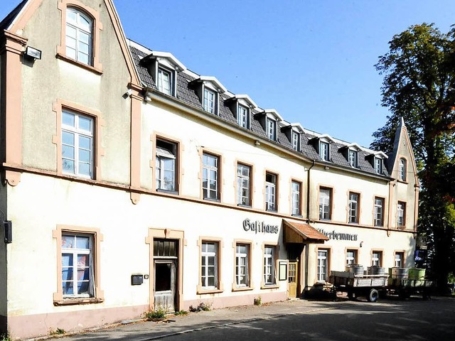 Die Fassade des alten Hotel Silberbrun... auf dem Areal oberhalb von Bahlingen.  | Foto: Markus Zimmermann