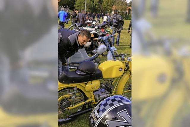 90 Zweitakter-Fans kamen zum Treffe nach Kippenheim