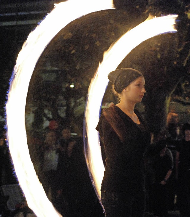 Auch die Showeinlagen &#8211; wie hier...lapapp &#8211; drehen sich ums Licht.   | Foto: Tolsdorf