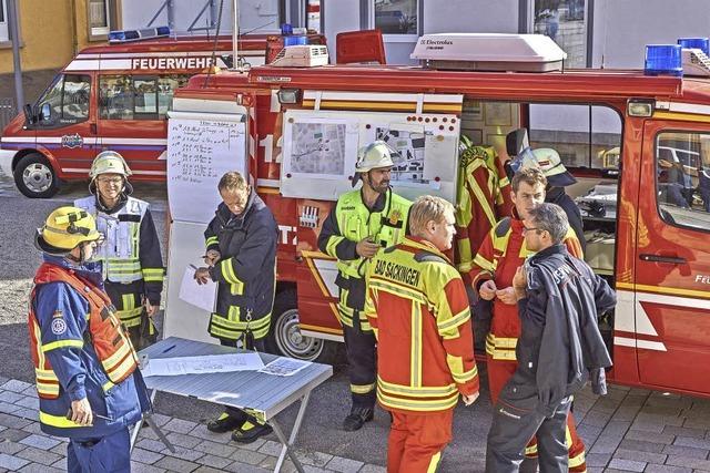 Feuerwehr zeigt sich auf der Hhe