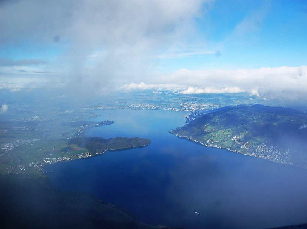 Eine Schifffahrt auf dem Vierwaldsttter See, gefolgt von herrlichen Blicken hinunter auf die Schweizer Seen-Welt bot die BZ-Leserreise auf den Rigi. Selbst der Wettergott hatte ein Einsehen und zeigte sich doch noch von seiner allerschnsten Seite.