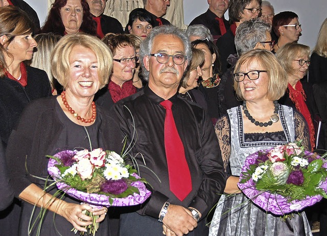 Treue Mitglieder des Sngerbundes:Ira ...ks), Gerhard Trndle und Dagmar Budde.  | Foto: Jutta Binner-Schwarz