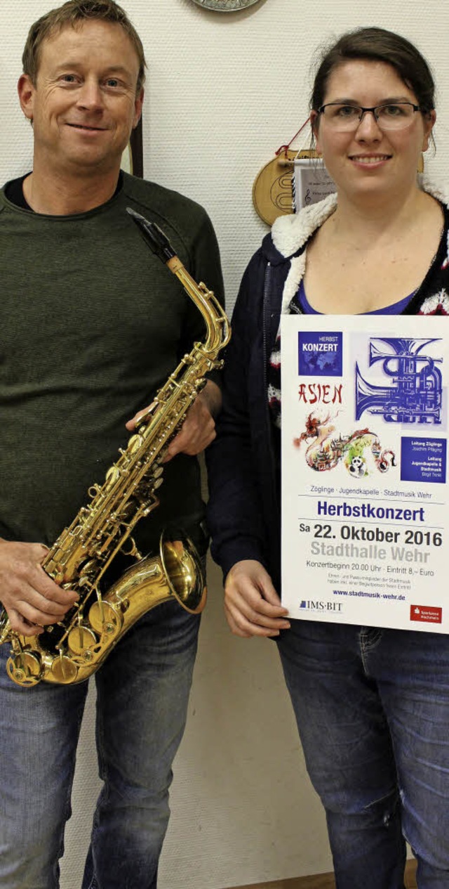 Freuen sich auf das Herbstkonzert: der...enmeier, und Dirigentin Birgit Trinkl   | Foto: Hansjrg Bader