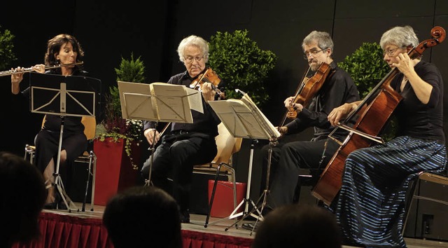 Klassischer Wohlklang: Das Mozarteum S...lzburg und die Fltistin Ingrid Hasse   | Foto: Roswitha Frey