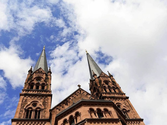 Wer hat den Vorfall an der Johanneskirche beobachtet? Die Polizei sucht Zeugen.  | Foto: Ingo Schneider