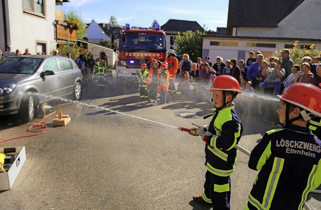 Die Jngsten der Altdorfer Feuerwehr  ...en bei der Schaubung der Lschzwerge.  | Foto: Sandra DEcoux-Kone