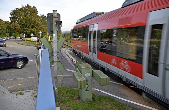 Um den Bahnbergang am Hrnle zu besei...d die B 34 von Montag an teilgesperrt.  | Foto: Peter Gerigk