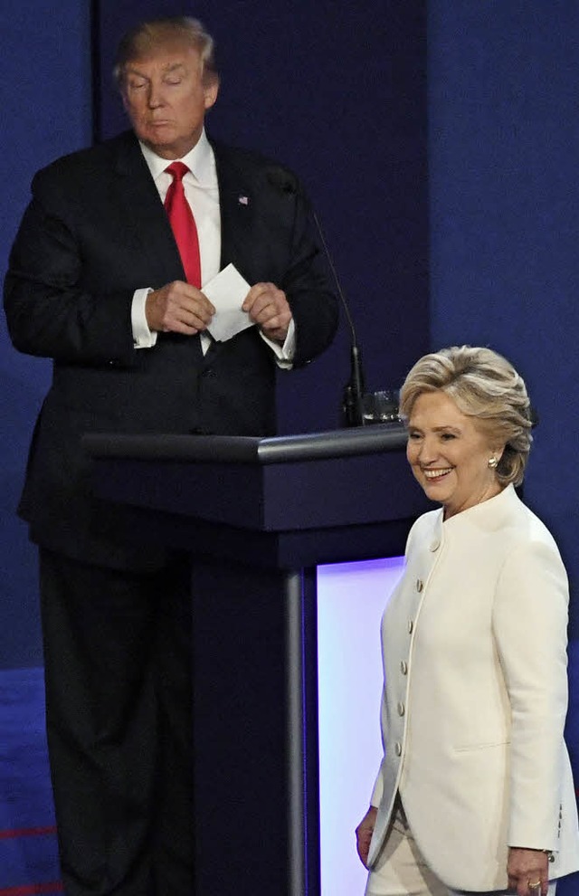 Trump sauertpfisch, Clinton souvern:...symbolisiert den  Stand der Umfragen.   | Foto: AFP