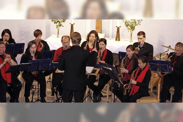 In der Kirche klatscht das Publikum nach Zugabe