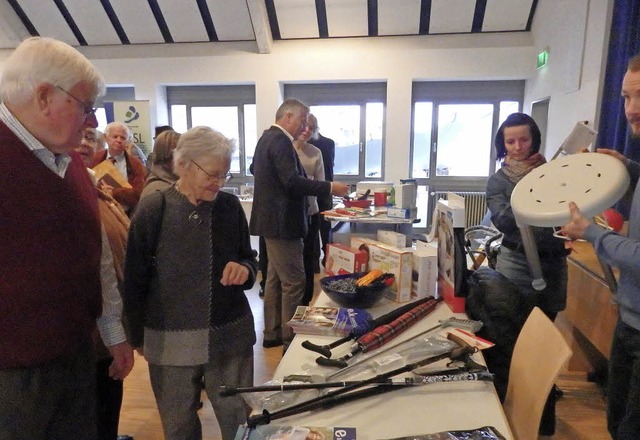 Hilfsmittel fr Senioren wurden bei de...ieen sich die Krbissuppe schmecken.   | Foto: Johanna Hgg