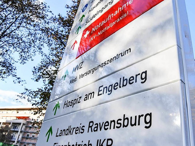 Schild fr das Hospiz am Engelberg in Ravensburg  | Foto: dpa