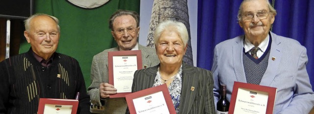 Beim Schwarzwaldverein geehrt wurden (...re) und Karl Georg Ruber (50 Jahre).   | Foto: Katharina Ma