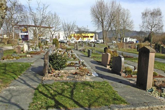 Der stliche Friedhofsteil wird parkhnlich gestaltet