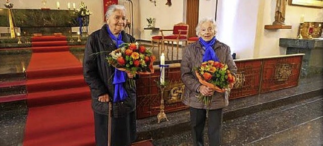 Die Grndungsmitglieder Franziska Stoc...n des katholischen Frauenbund geehrt.   | Foto: privat