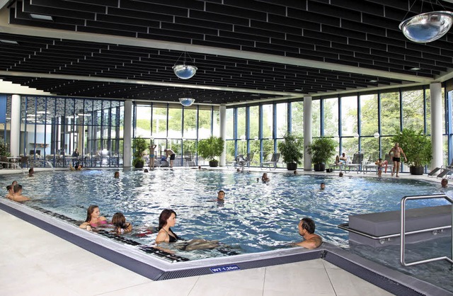 Die Zukunft des Thermalbads in Bad Sc...n haben ihre Partnerschaft besiegelt.   | Foto: Aqualon-Therme