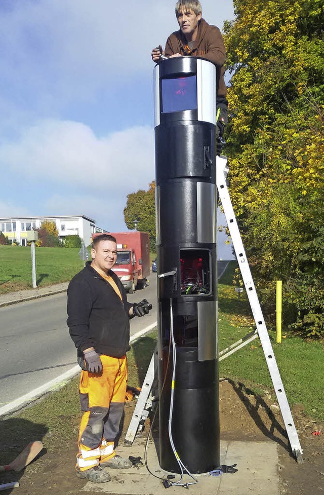 Mitarbeiter der Firma Grimm aus Loshei...inger und in der Brunlinger Strae.    | Foto: Schleutker