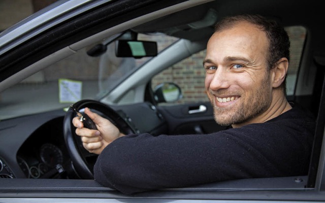 Das freut den Autofahrer: Oft bringen ...igen Anbieter gnstigere Konditionen.   | Foto: Christin Klose (dpa)