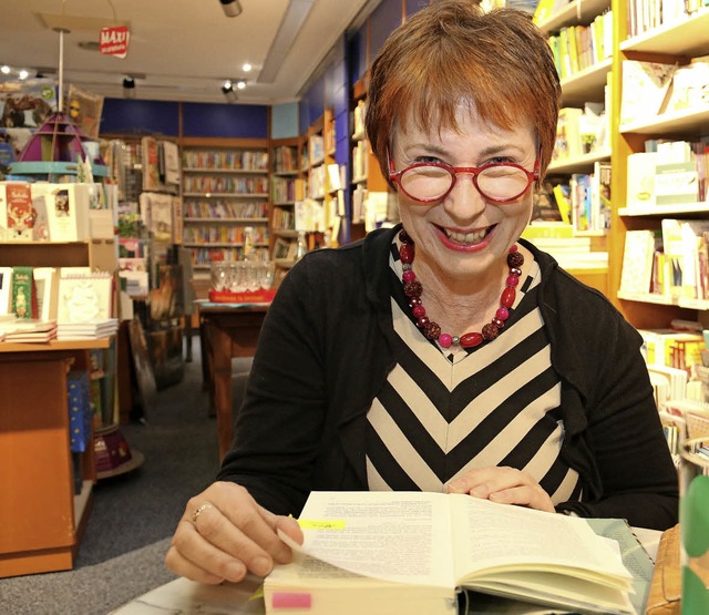 Brigitte Glaser bei ihrer Lesung in der Buchhandlung Sillmann.   | Foto: Dagmar Barber