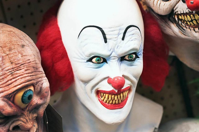 In Lrrach und Weil am Rhein kommt es ... zu Grusel-Attacken von Horror-Clowns.  | Foto: AFP