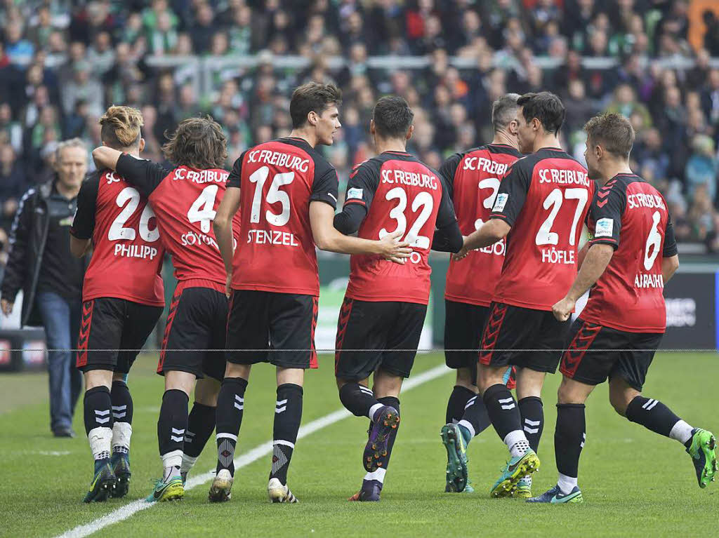 Das Freiburger Team beim Jubeln.