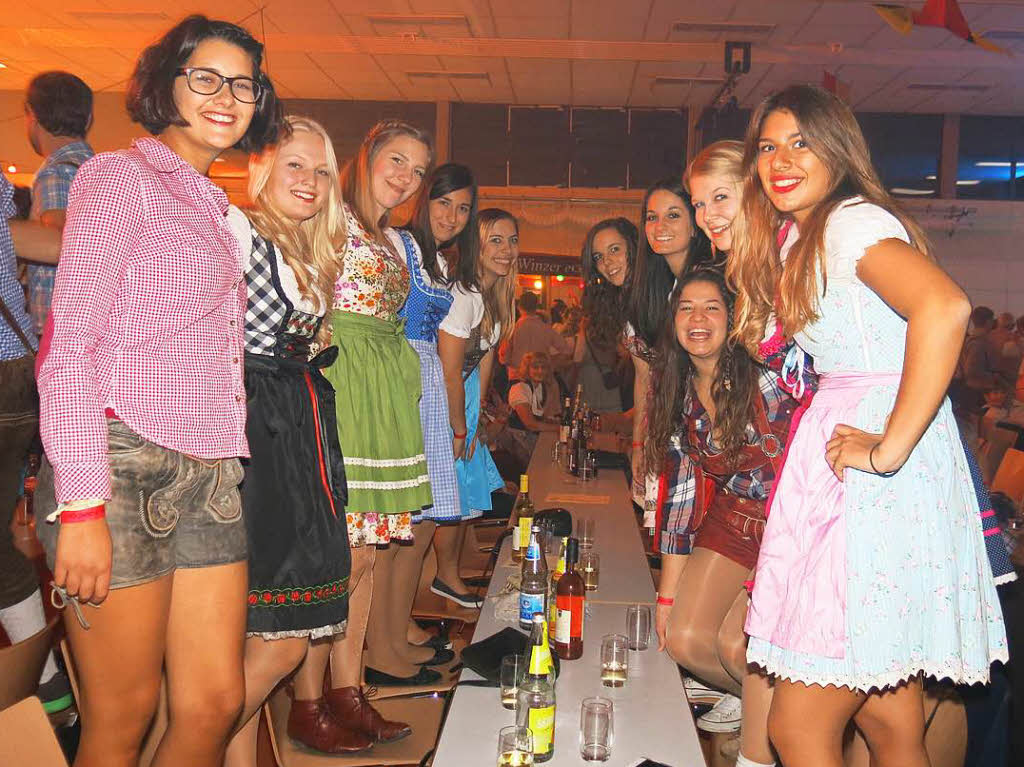 Die Stadtmusik Bonndorf landete mit ihrem Weinfest einen vollen Erfolg. Beim gut gelaunten Publikum waren Dirndl und Lederhose ein 