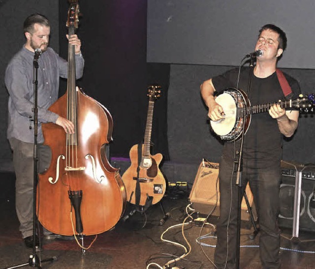 Mit Kontrabass und Banjo im Oberhofer ...Loud  und Troy Faid aus Grobritannien  | Foto: Michelle Gntert