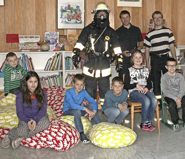 Feuerwehr-Aktionstag an der Grundschul...lieder im Wechsel in den Klassenrumen  | Foto: Rolf-Dieter Kanmacher