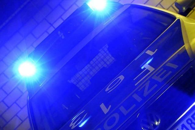 Mann wird auf Party beraubt – Polizei sucht Zeugen