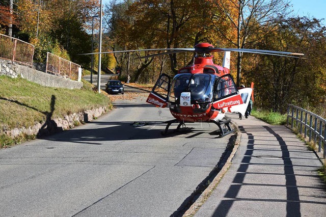 Das Mdchen musste mit dem Rettungshubschrauber in die Klinik geflogen werden.   | Foto: Ganz