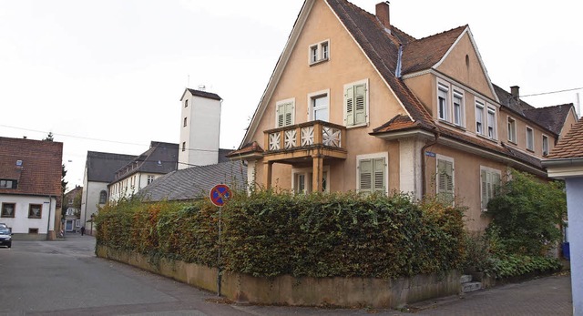 Planungsareal: Vom Mehrfamilienhaus b...erwehrgertehaus bis zum alten Kloster  | Foto: Haberer